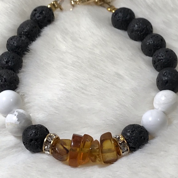 Genuine Amber Bracelet - Picture 4 of 5